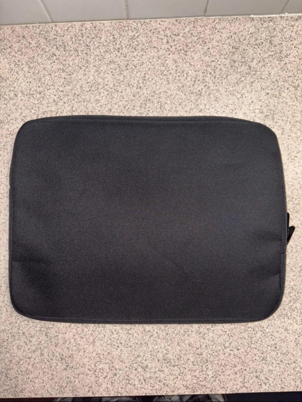 15in Black Padded Tablet/Laptop Sleeve with Zip Closure